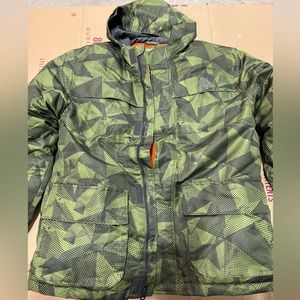 Old Navy Kids Camouflage Puffer Jacket  size XL (14-16)